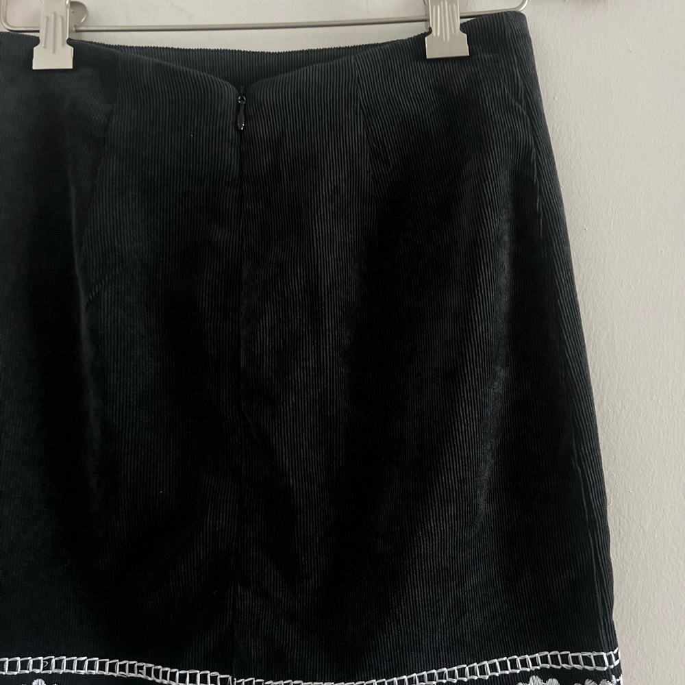 Corduroy Floral Embroidered Mini Skirt Sz Xs holiday Christmas - Picture 4 of 4
